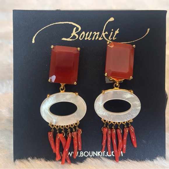Bounkit. Coral and Gold Statement Earrings - Picture 2 of 3